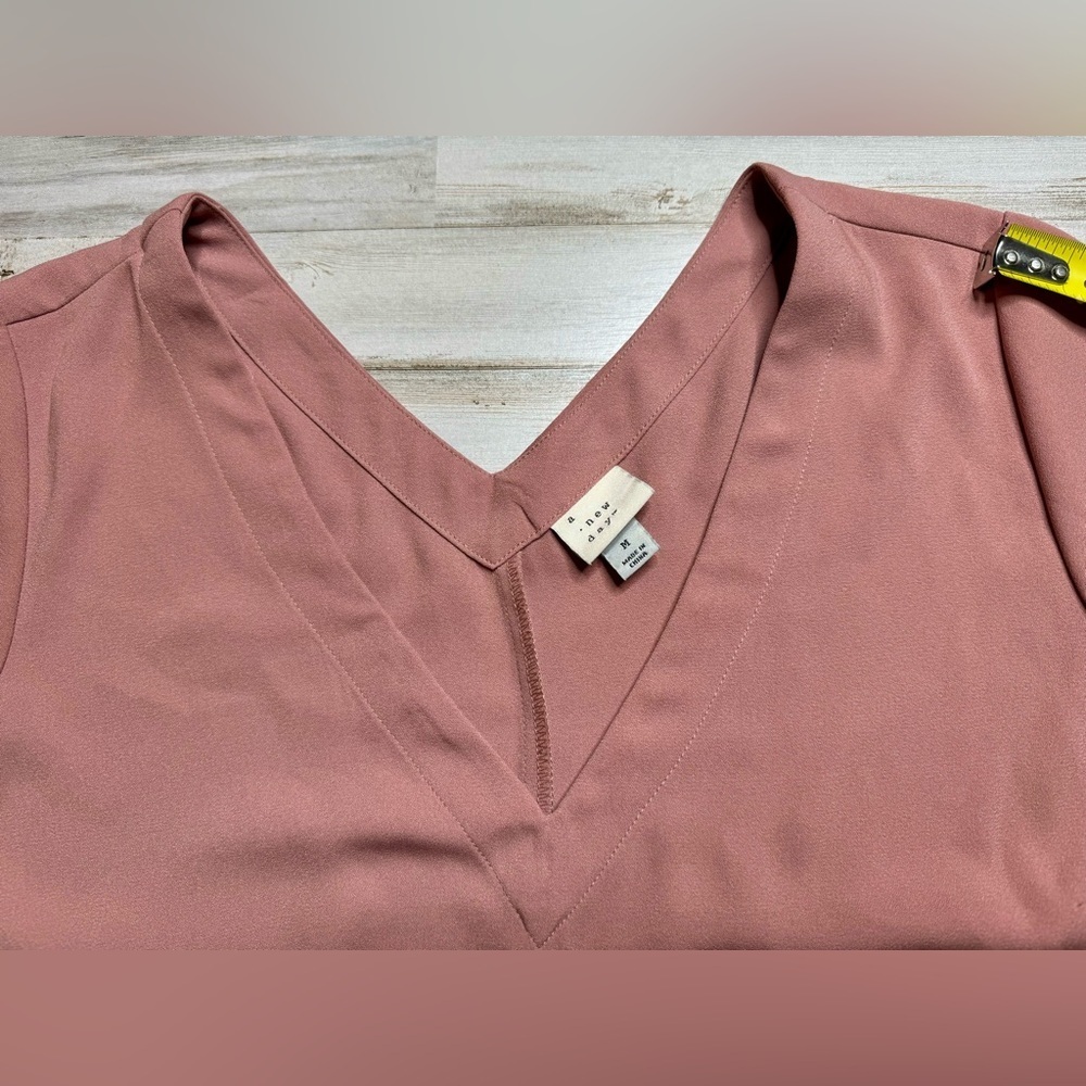 A New Day Dress Women Medium Basic Shift Blush Pink Short Sleeve V-Neck Pockets - Picture 7 of 10